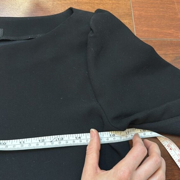 Banana Republic Basic Black Short Sleeve Puff Shoulder Shirt XS - Picture 3 of 5